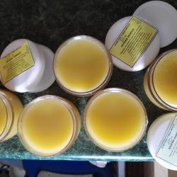 Ekcéma kenőcs tégelyben